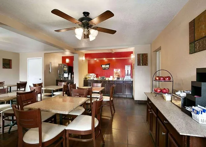Lodge Econo North I-17 Phoenix